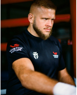 Marcin Tybura to polski zawodnik MMA, Top Fighter UFC oraz ambasador marki Vostok Europe