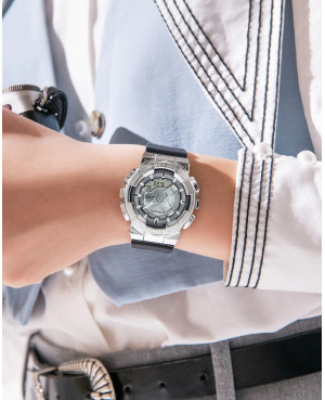 Sportowy zegarek damski CASIO G-Shock Woman GM-S110-1AER