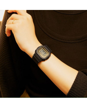 Sportowy zegarek damski Casio G-Shock Women GMD-S5600-1ER (GMDS56001ER)